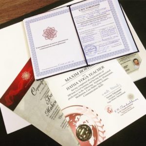 Сертификаты Паспорт Максим - Преподаватель Академии Йоги и Йогатерапии Прокуниных
